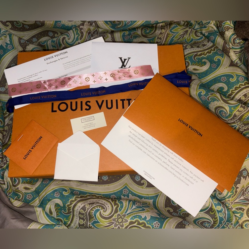 Louis Vuitton Large Gift Box Bundle